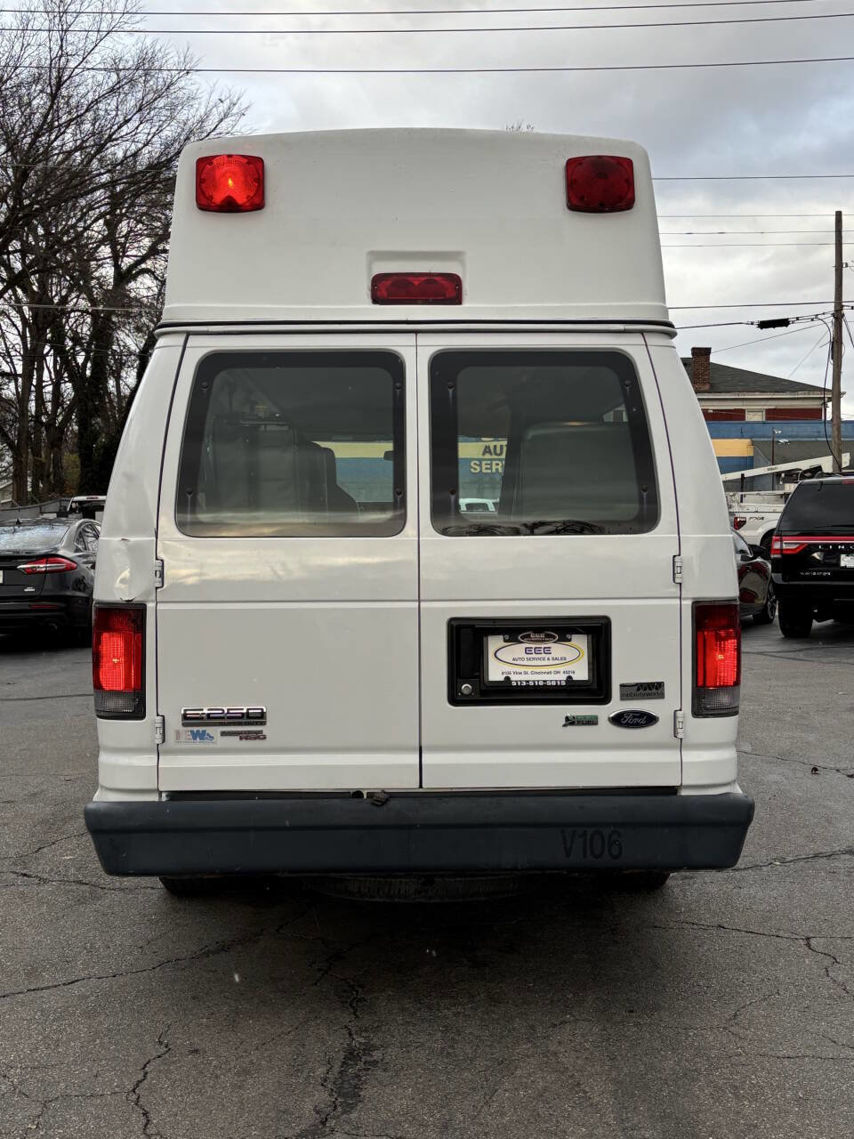 Used 2011 Ford E-250 and Econoline 250 Extended w/ PWR Group image 7