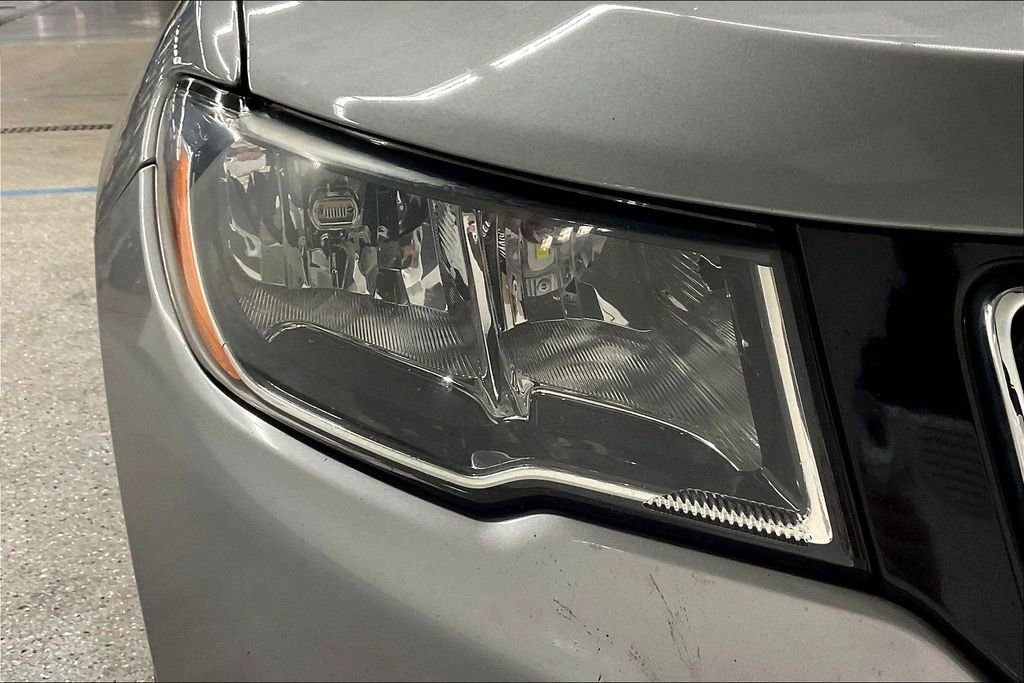 Used 2020 Jeep Compass Limited image 31