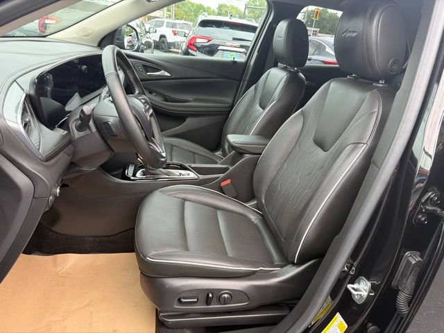 Certified 2024 Buick Encore GX Avenir w/ Avenir Technology Package AWD/4WD image 13
