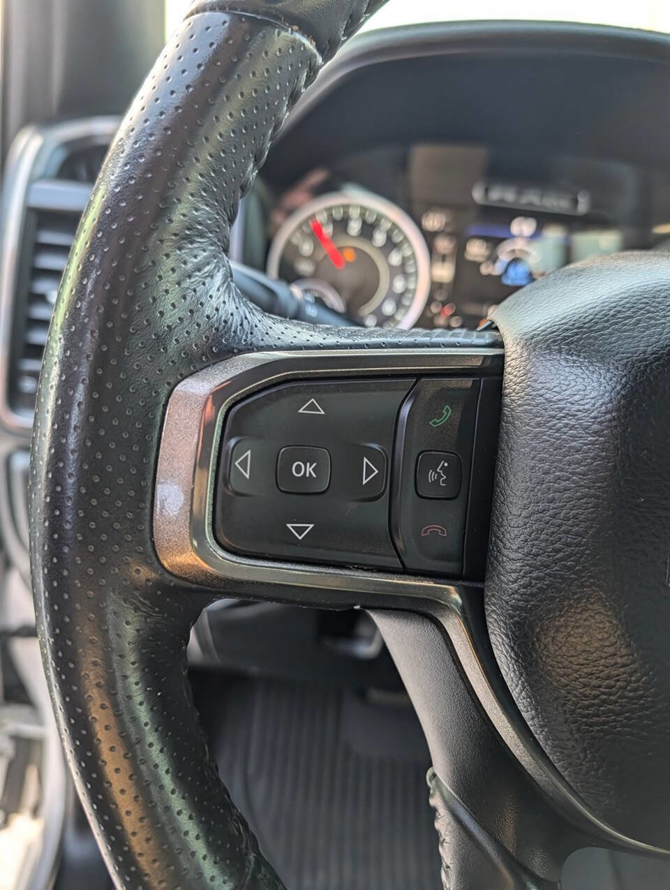 Used 2020 RAM 1500 Sport w/ Leather & Sound Group image 24
