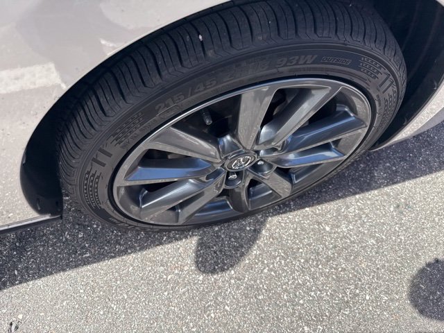 Used 2023 MAZDA MAZDA3 s FWD image 13