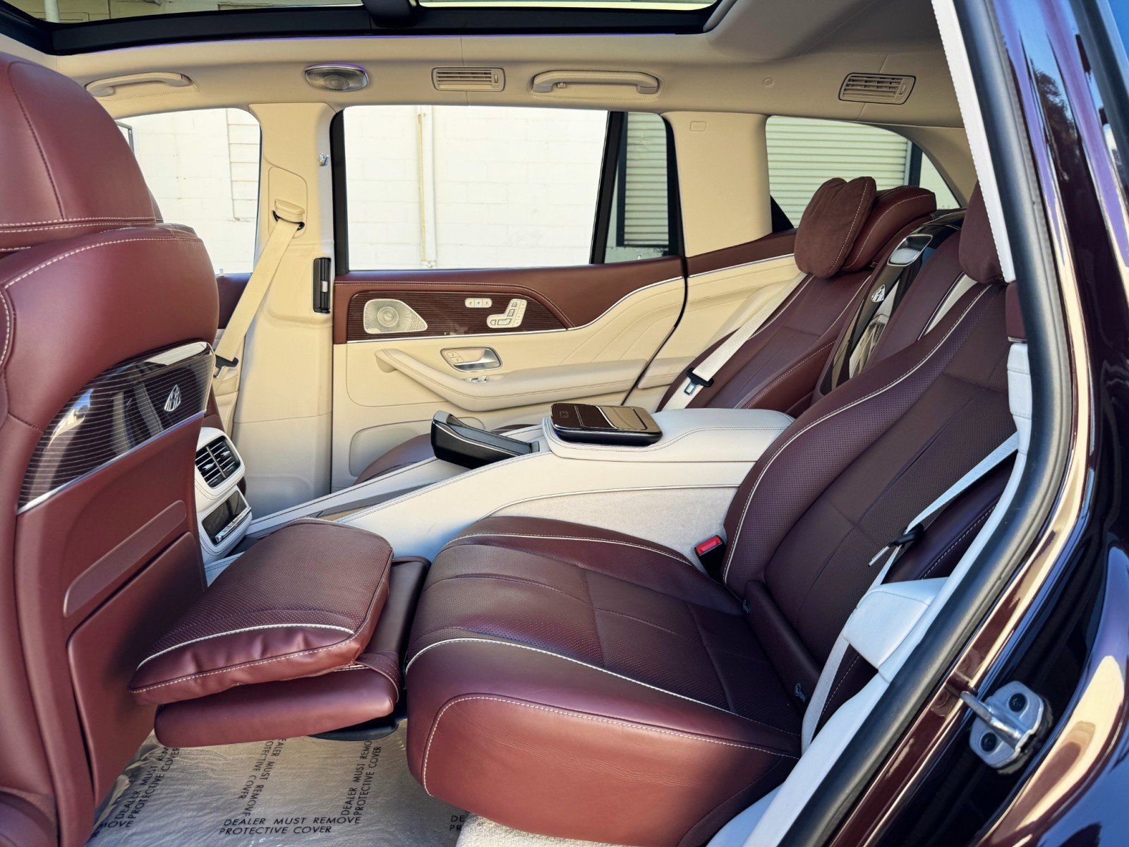 Used 2023 Mercedes-Benz Maybach GLS 600 4MATIC image 59