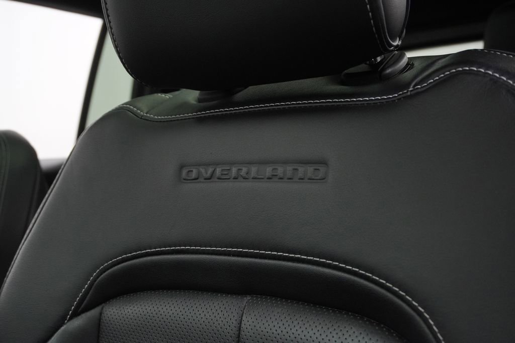 Certified 2023 Jeep Grand Cherokee Overland image 18