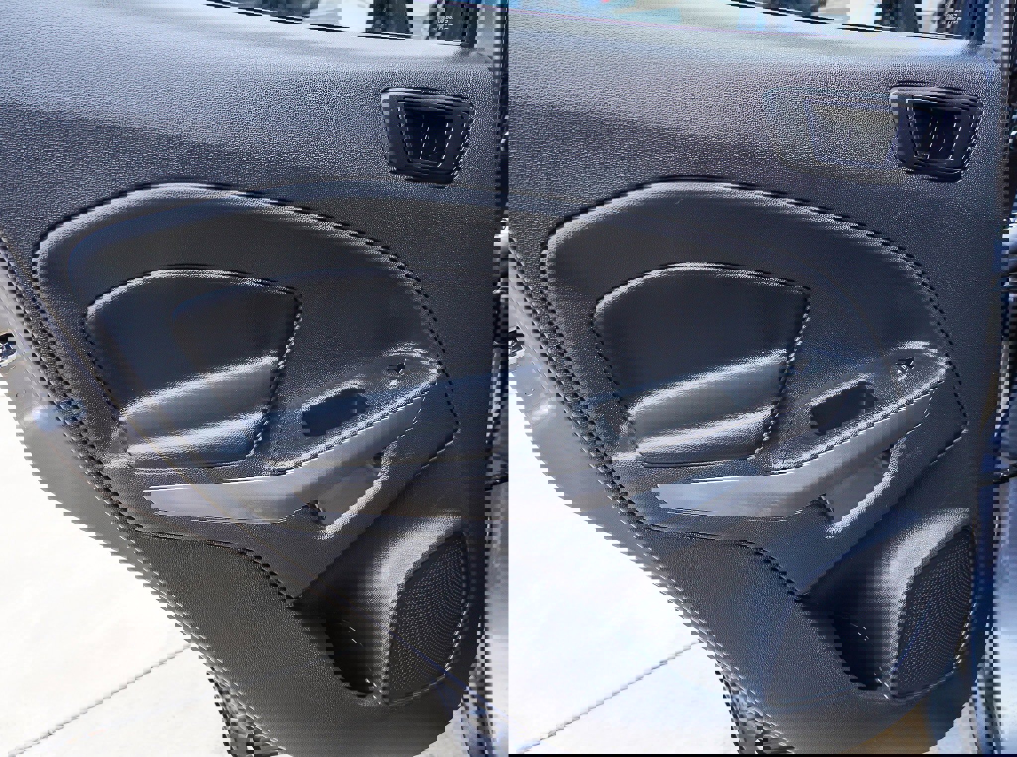 Used 2020 Ford EcoSport SES image 25