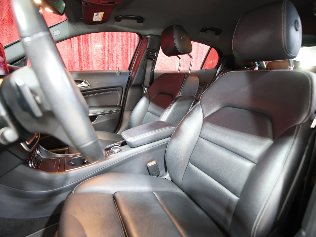 Used 2019 Mercedes-Benz GLA 250 4MATIC image 12