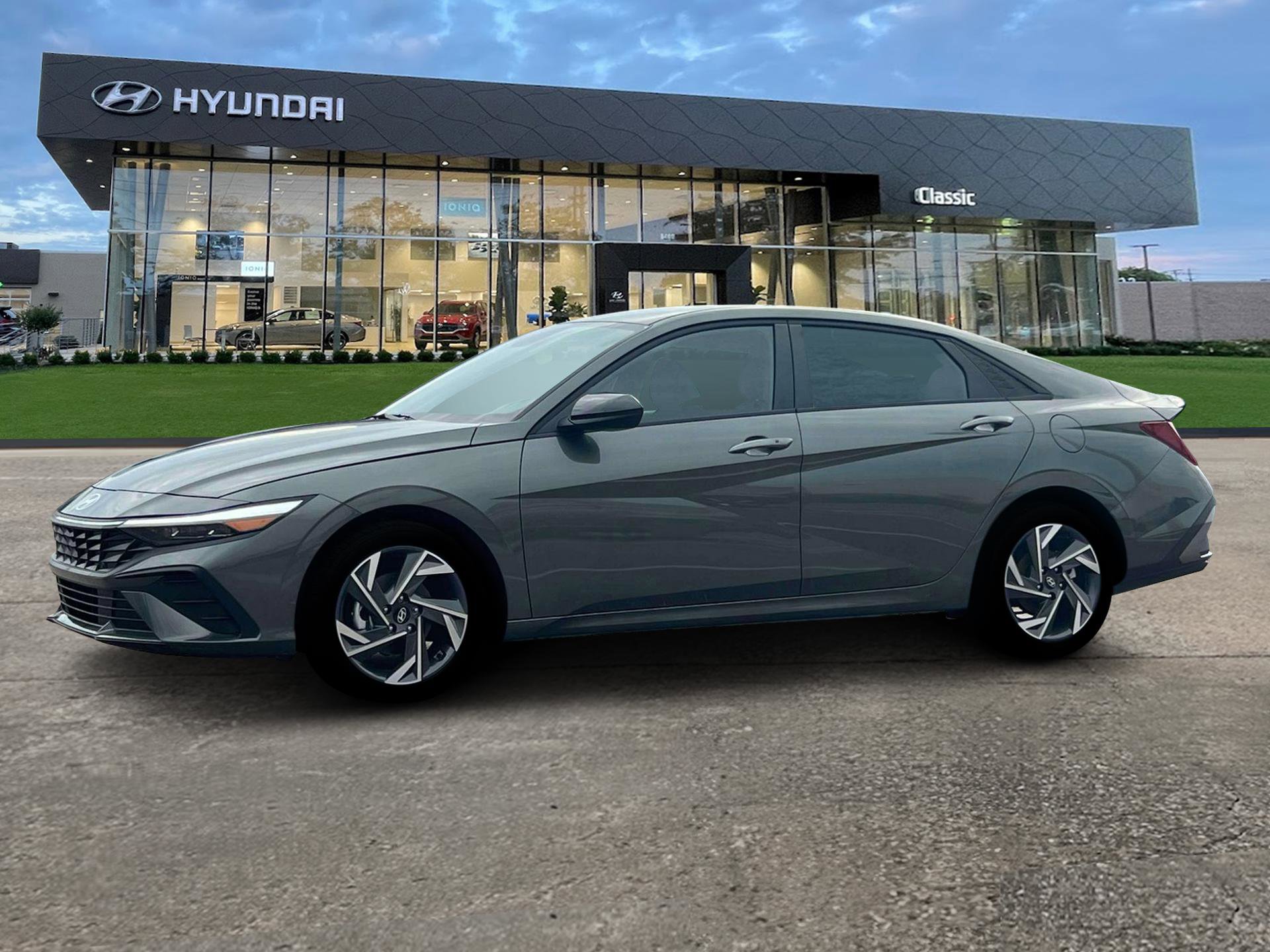 Certified 2025 Hyundai Elantra Sport image 2