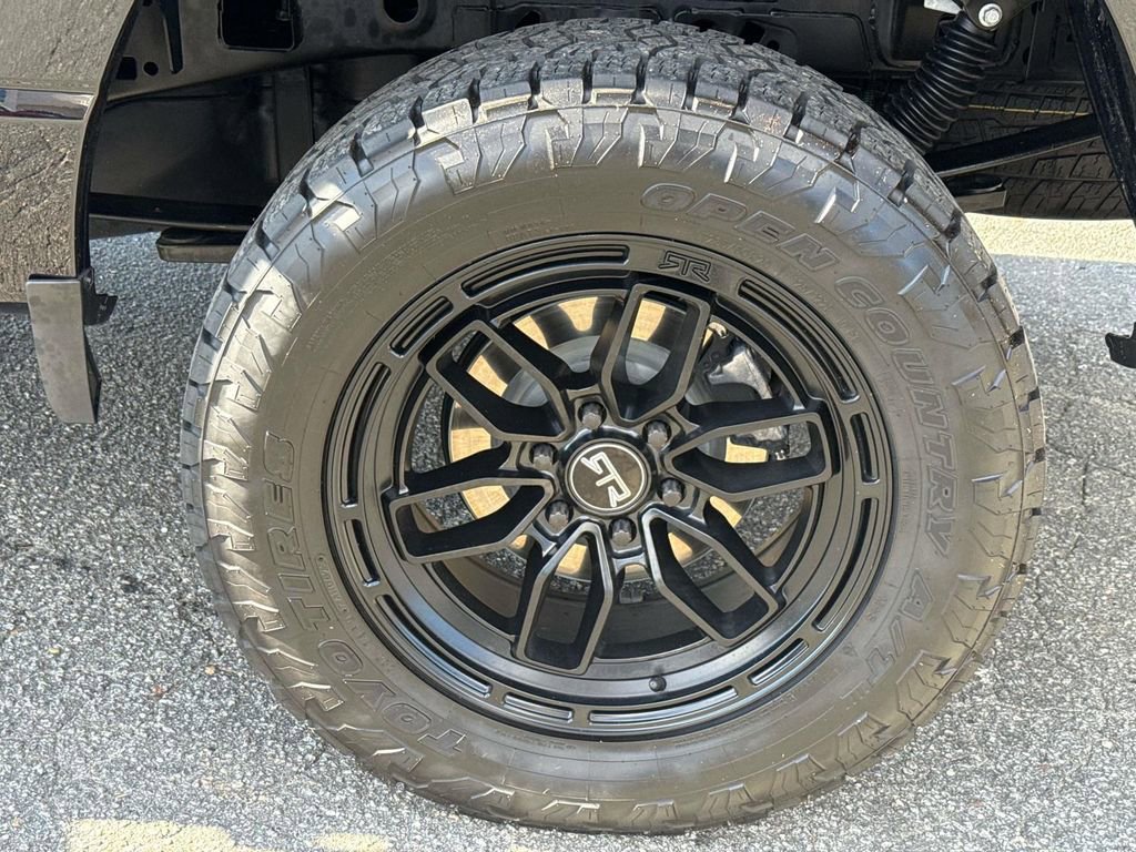 Used 2023 Ford F150 Lariat image 6