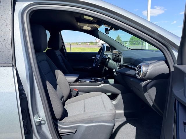 Used 2026 Chevrolet Equinox LT AWD/4WD image 11