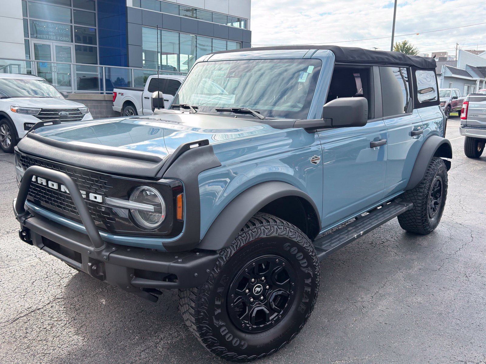 Used 2022 Ford Bronco Wildtrak AWD/4WD image 3