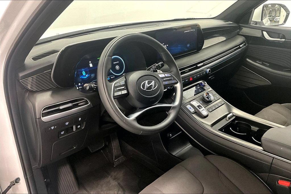 Used 2025 Hyundai Palisade Calligraphy AWD/4WD image 13