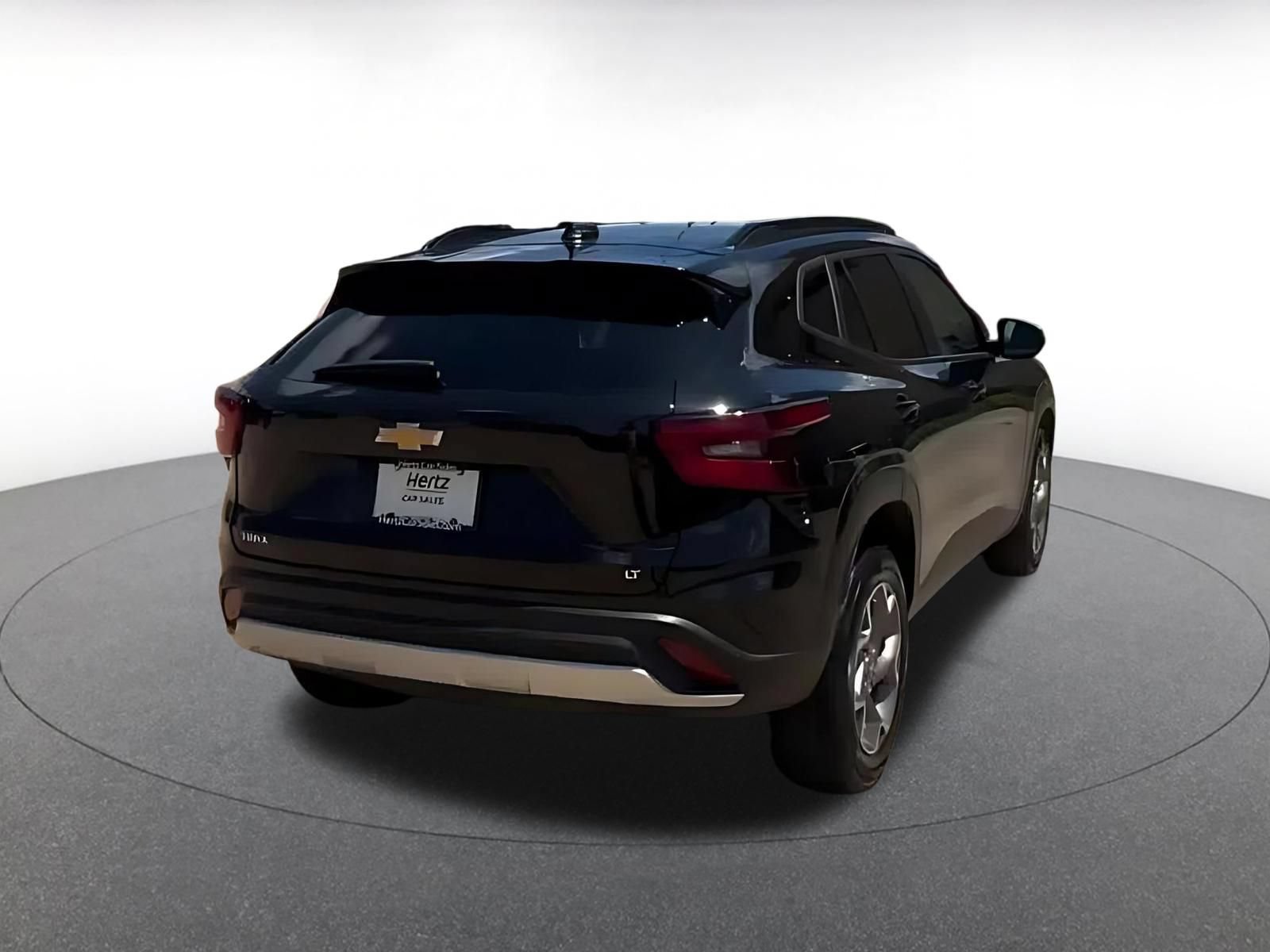 Used 2025 Chevrolet Trax LT FWD image 16