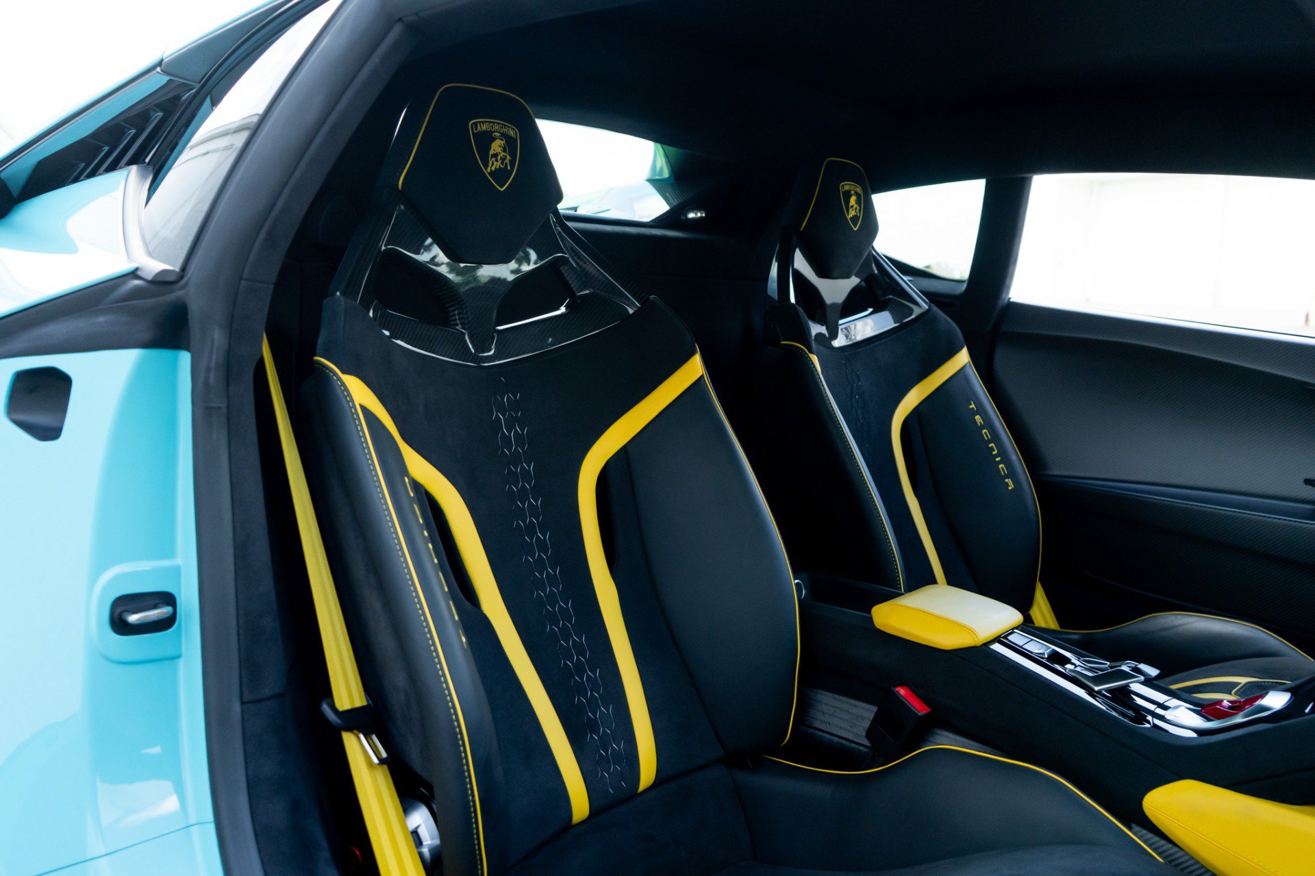 Used 2023 Lamborghini Huracan Tecnica RWD image 24