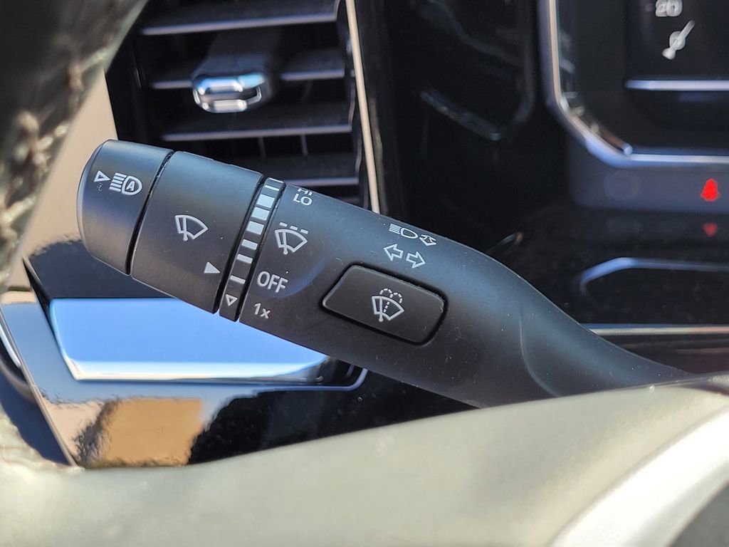 Used 2023 GMC Sierra 1500 Elevation image 27