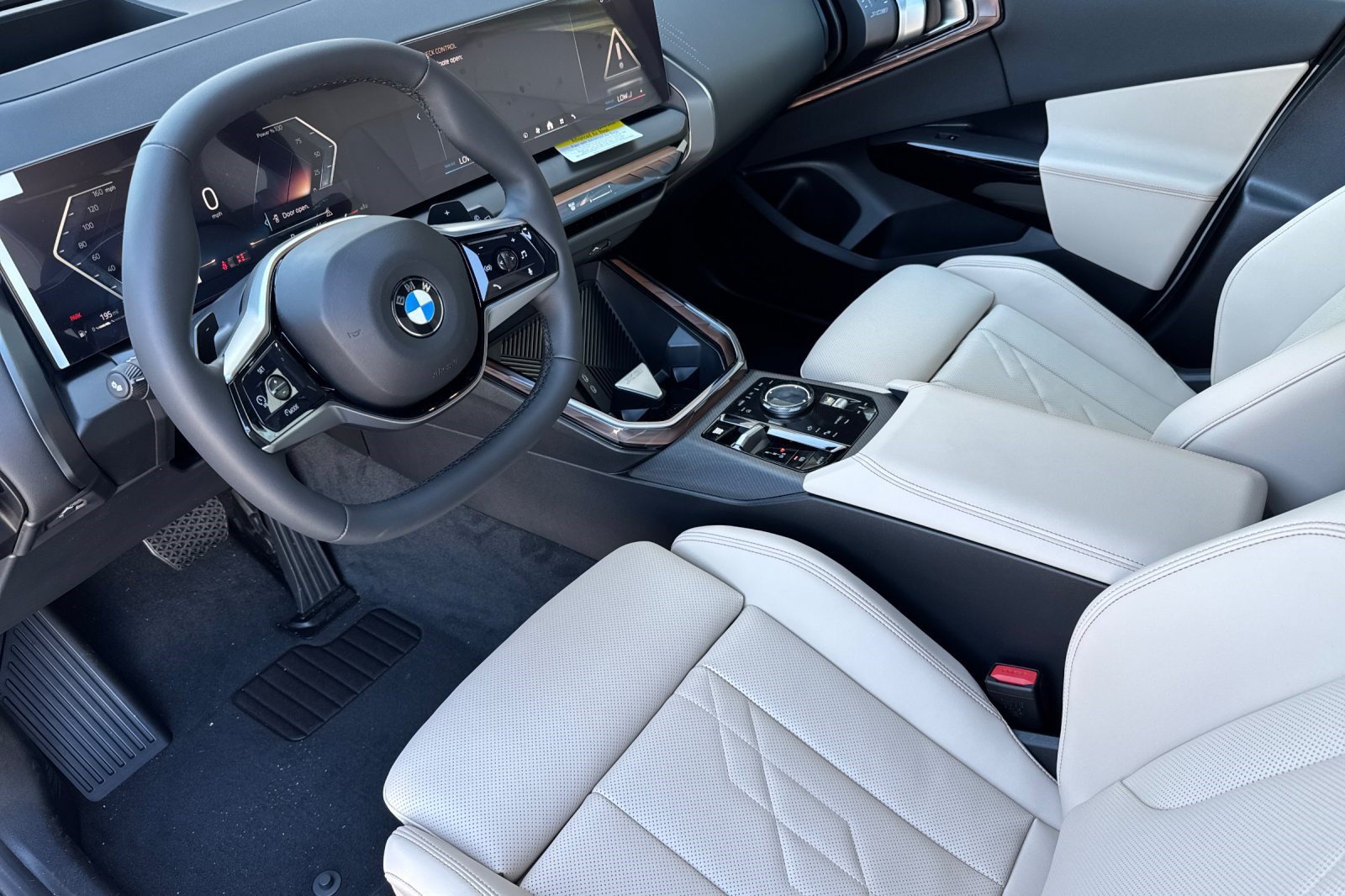 Used 2026 BMW X3 xDrive30i w/ Premium Package AWD/4WD image 4