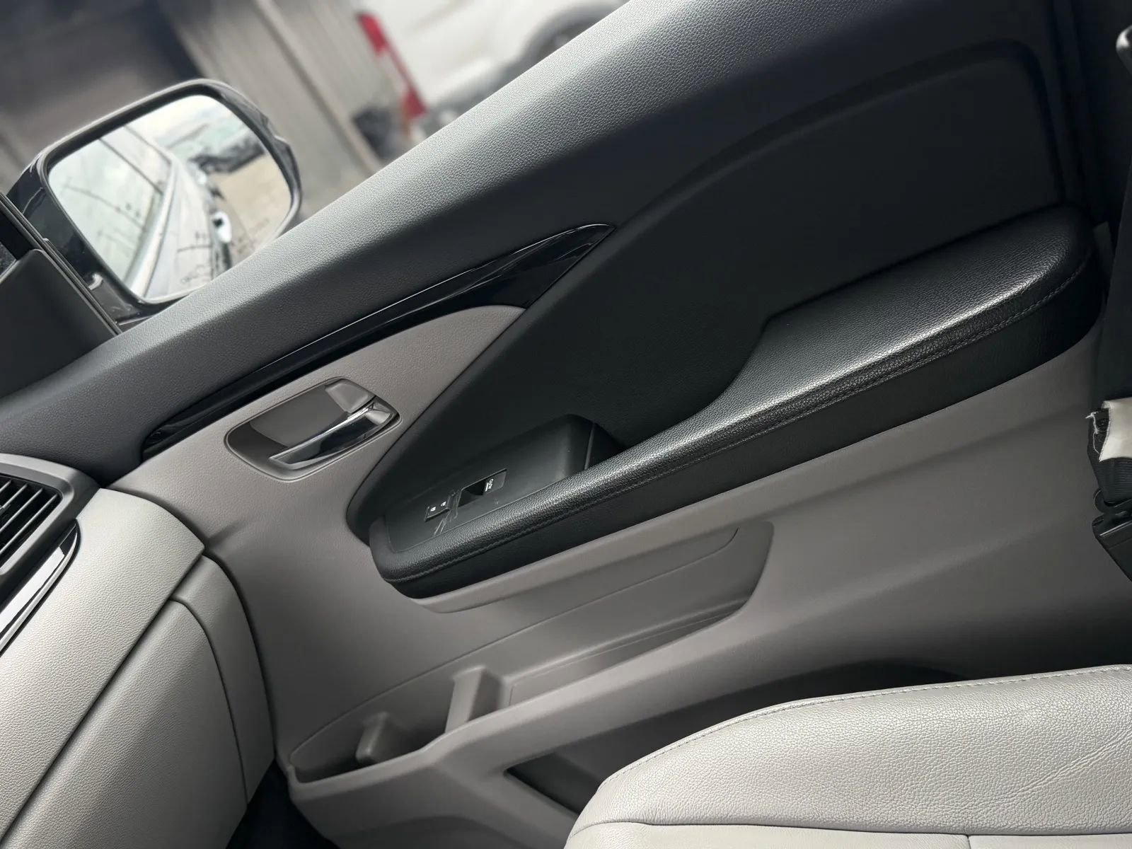 Used 2018 Honda Pilot Touring image 43