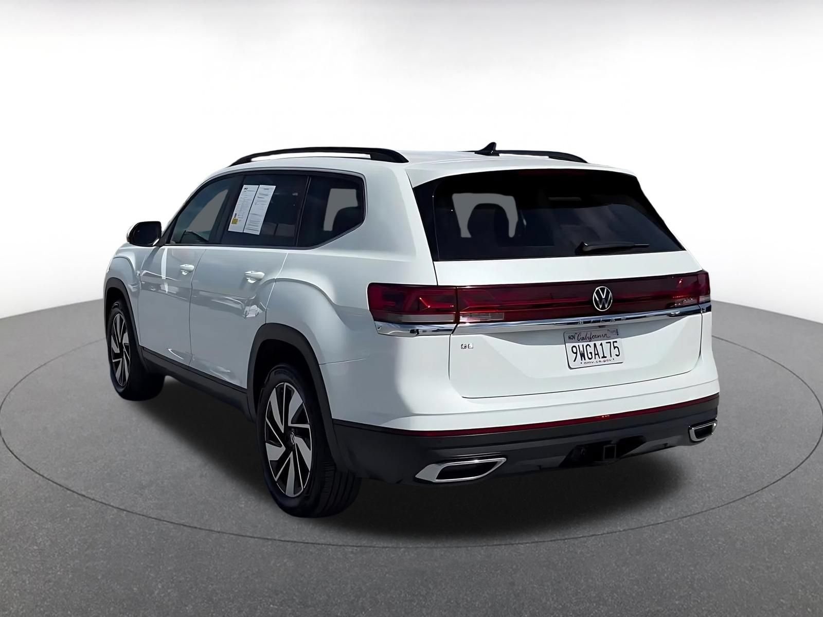 Used 2026 Volkswagen Atlas SE FWD image 11