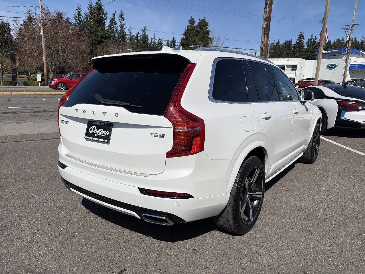 Used 2016 Volvo XC90 T8 R-Design w/ Vision Package AWD/4WD image 11