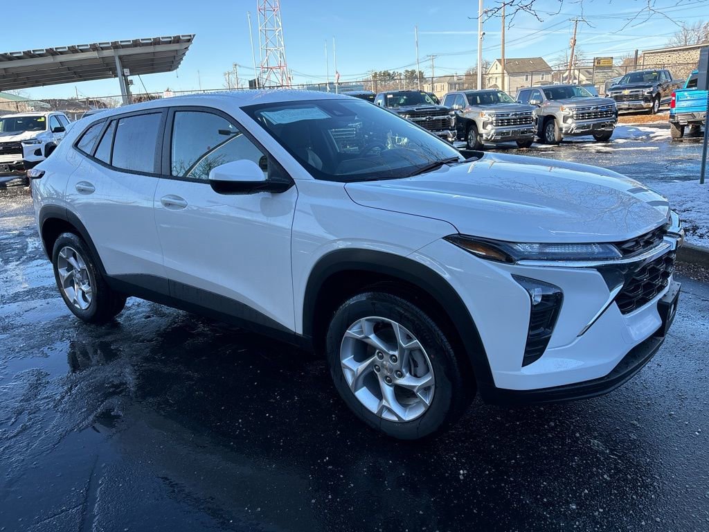 New 2026 Chevrolet Trax LS w/ LS Convenience Package image 1