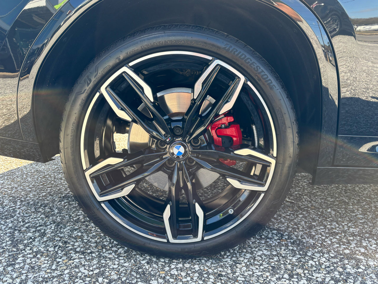 Used 2025 BMW X4 M40i w/ Premium Package image 33