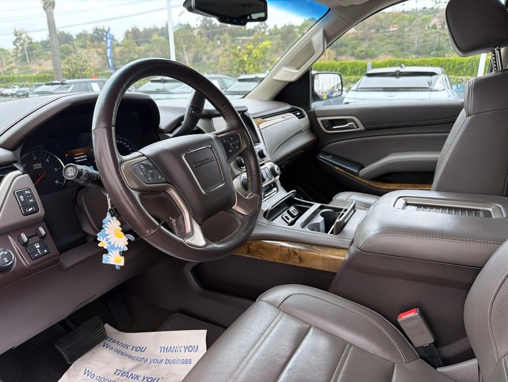 Used 2017 GMC Yukon Denali w/ Open Road Package AWD/4WD image 4