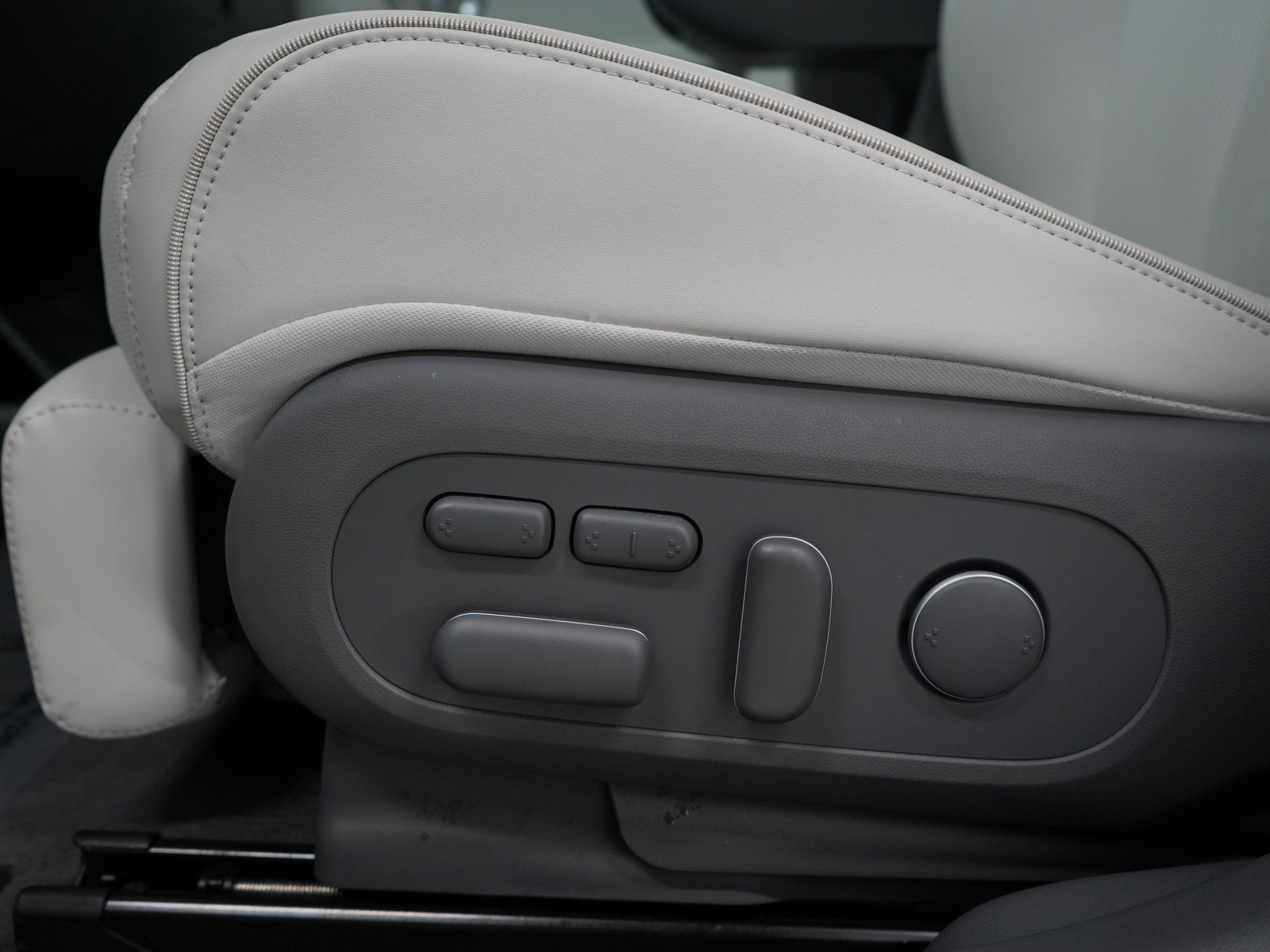 Certified 2024 Hyundai Ioniq 5 Limited image 26