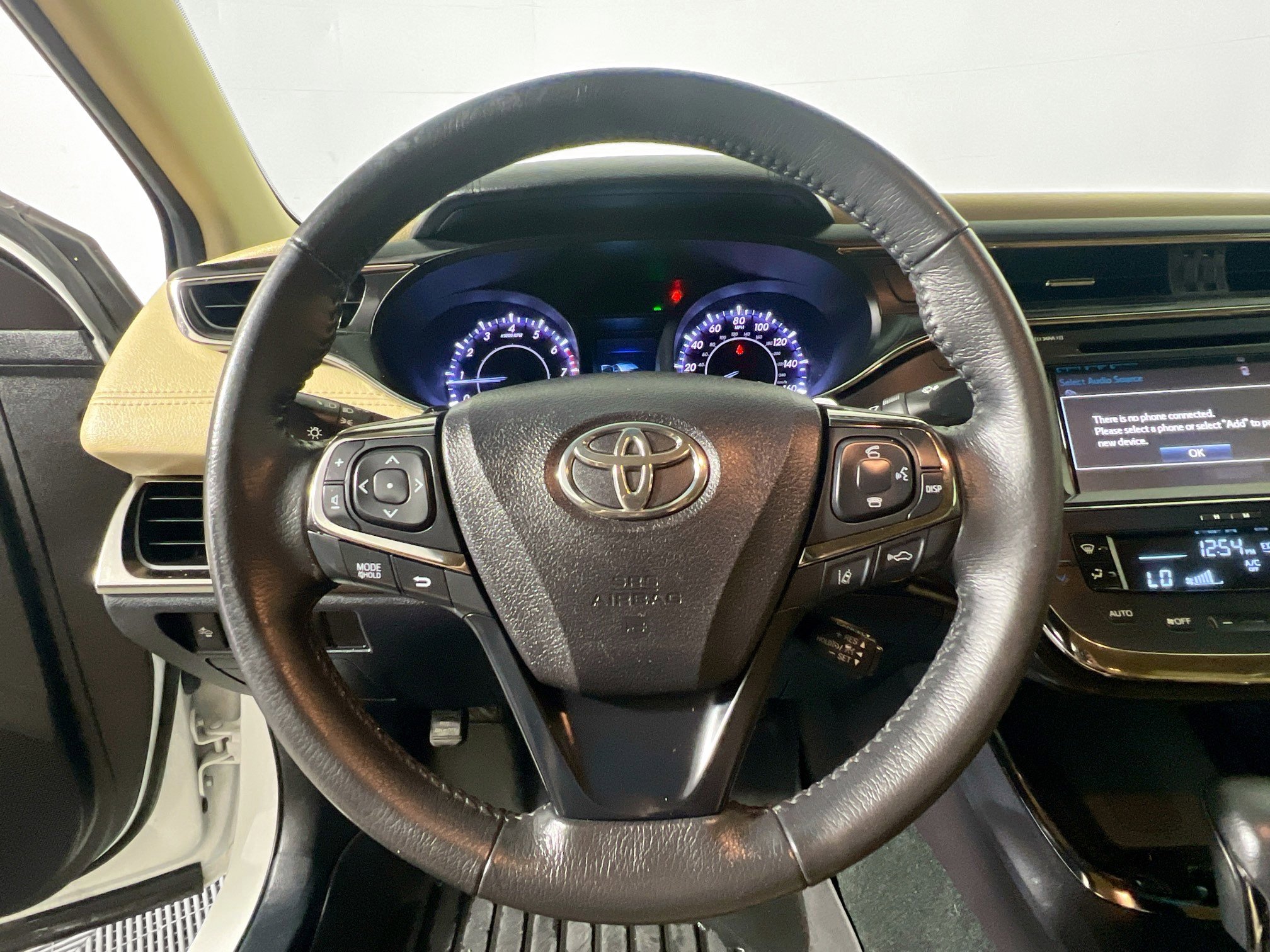 Used 2018 Toyota Avalon XLE Premium image 17