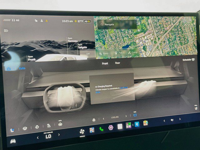 Used 2024 Tesla Cybertruck AWD Crew Cab image 15