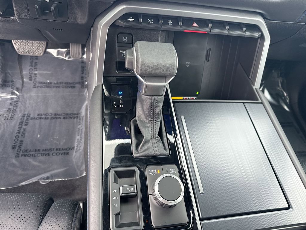 Used 2025 Toyota Sequoia Platinum image 14