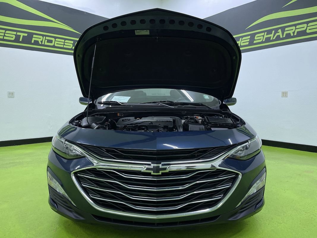 Used 2020 Chevrolet Malibu LT w/ Leather Package image 4