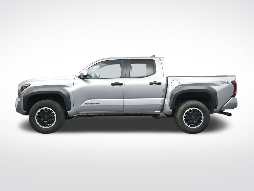 Used 2024 Toyota Tacoma TRD Off-Road image 10