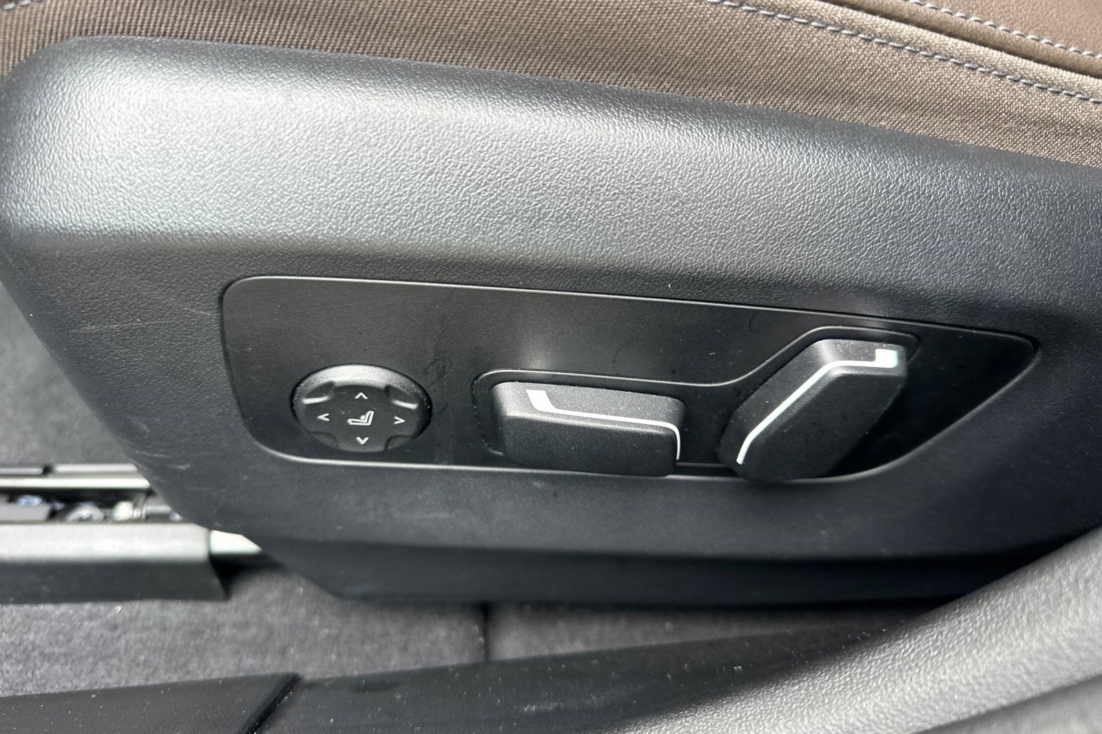 Certified 2024 BMW i5 eDrive40i w/ Premium Package image 14