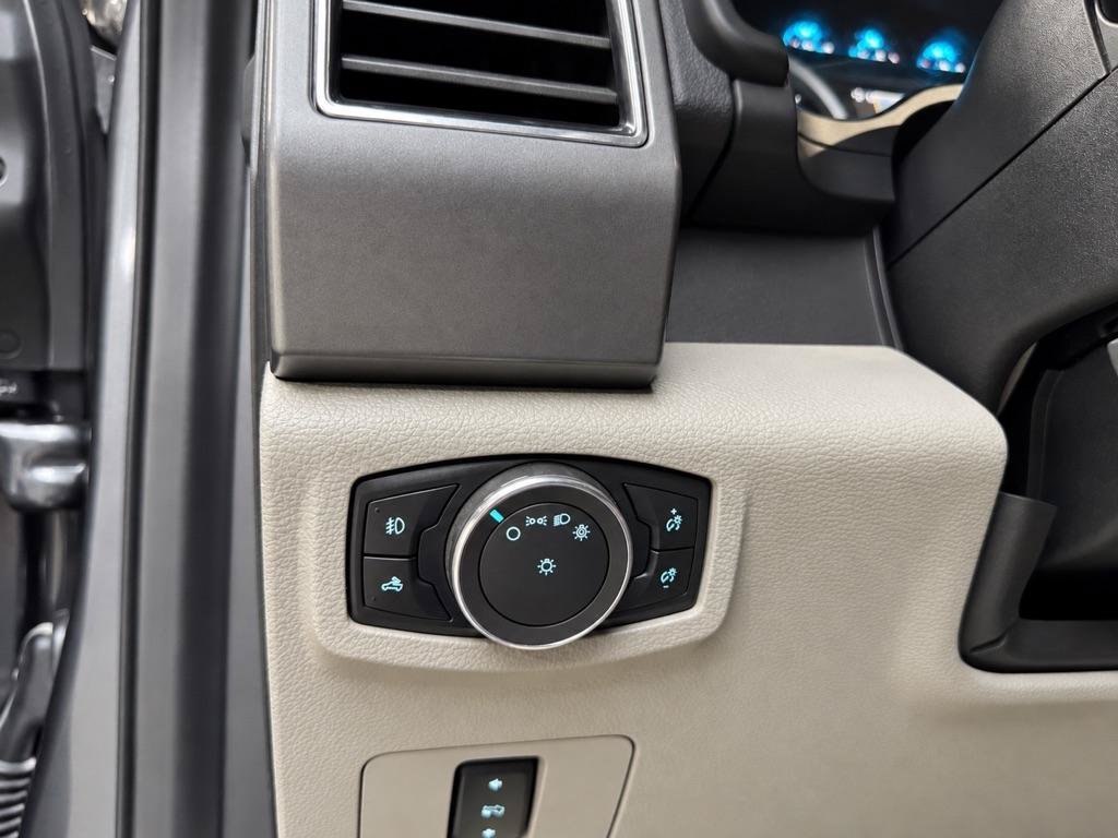 Used 2020 Ford F250 XLT AWD/4WD image 11