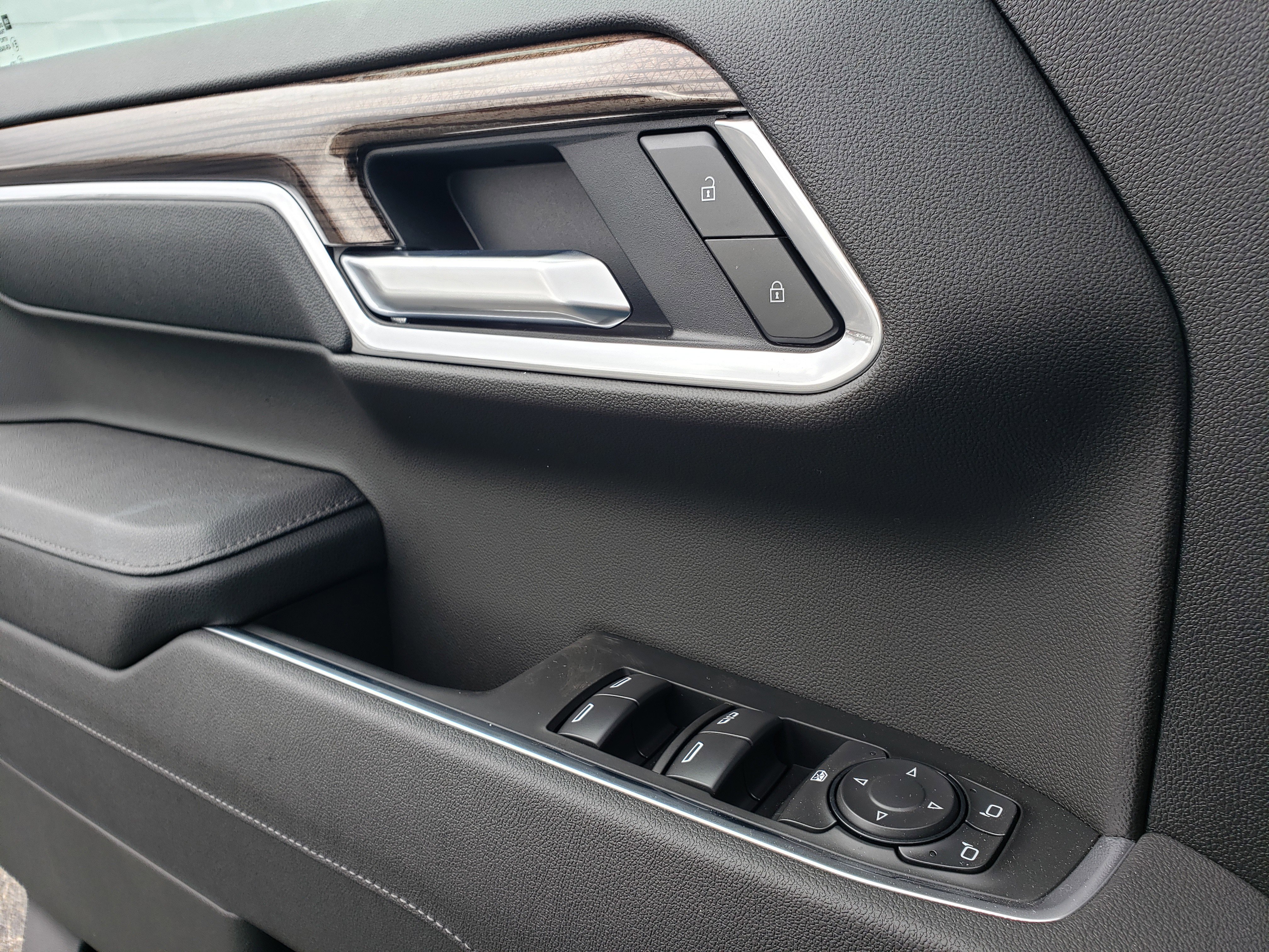 New 2026 Chevrolet Silverado 1500 LT Trail Boss w/ LT Trail Boss Premium Package image 12