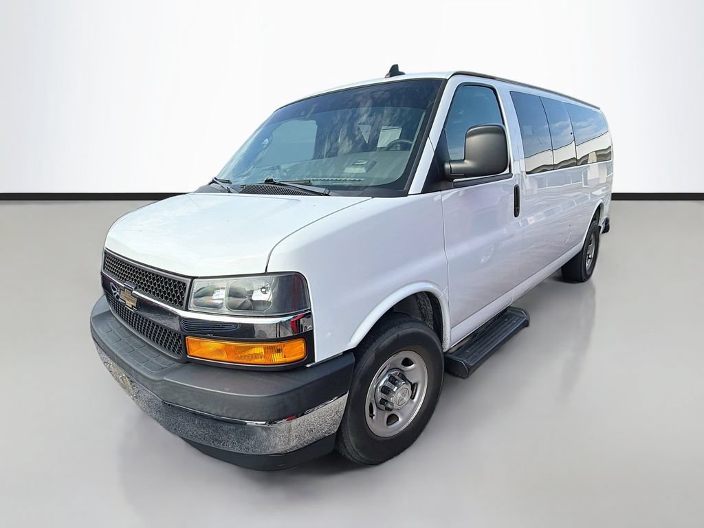 Used 2019 Chevrolet Express 3500 LT w/ LT Preferred Equipment Group RWD image 5