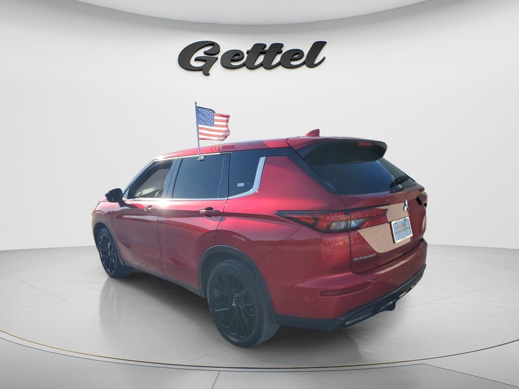 Used 2024 Mitsubishi Outlander SE Black Edition FWD image 7