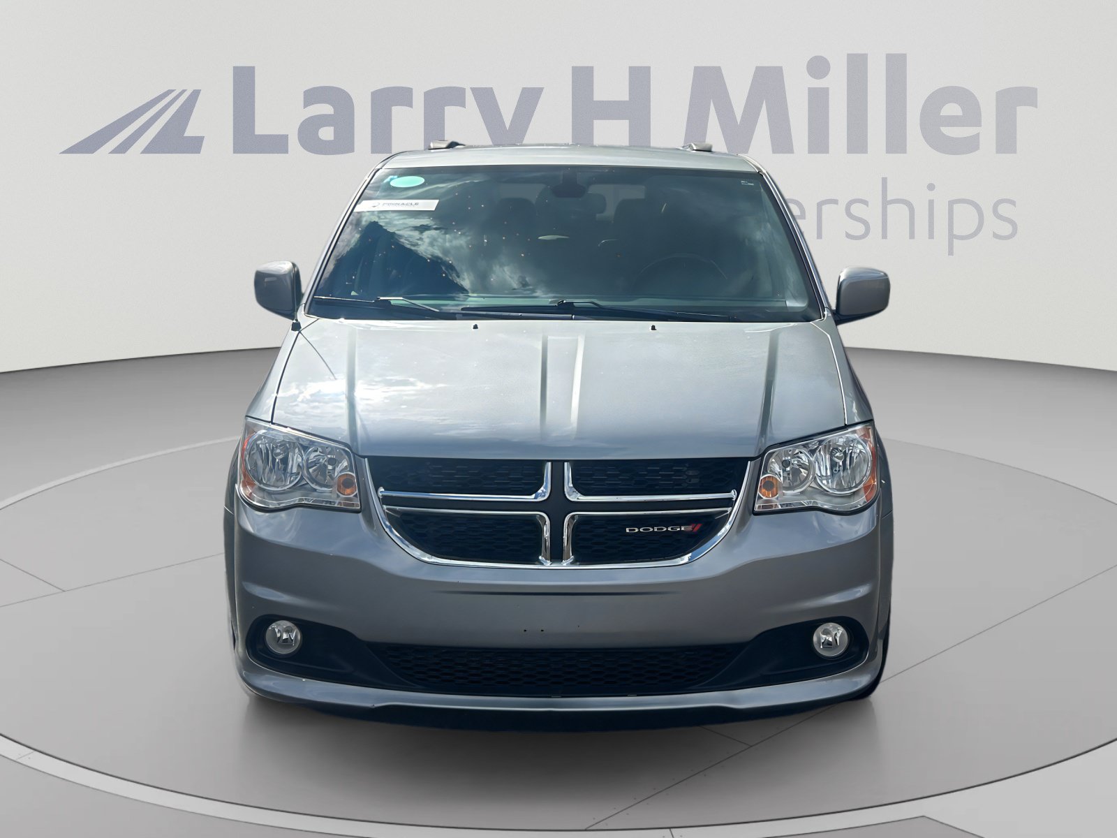 Used 2019 Dodge Grand Caravan SXT FWD image 8