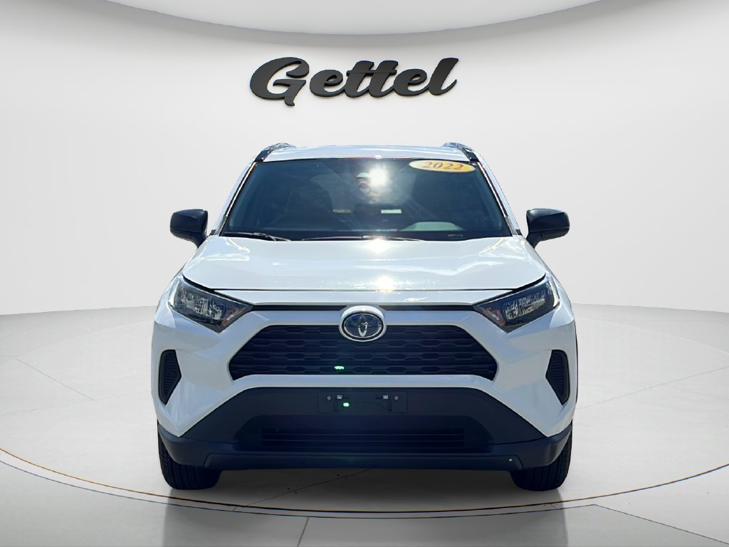 Used 2022 Toyota RAV4 LE AWD/4WD image 2