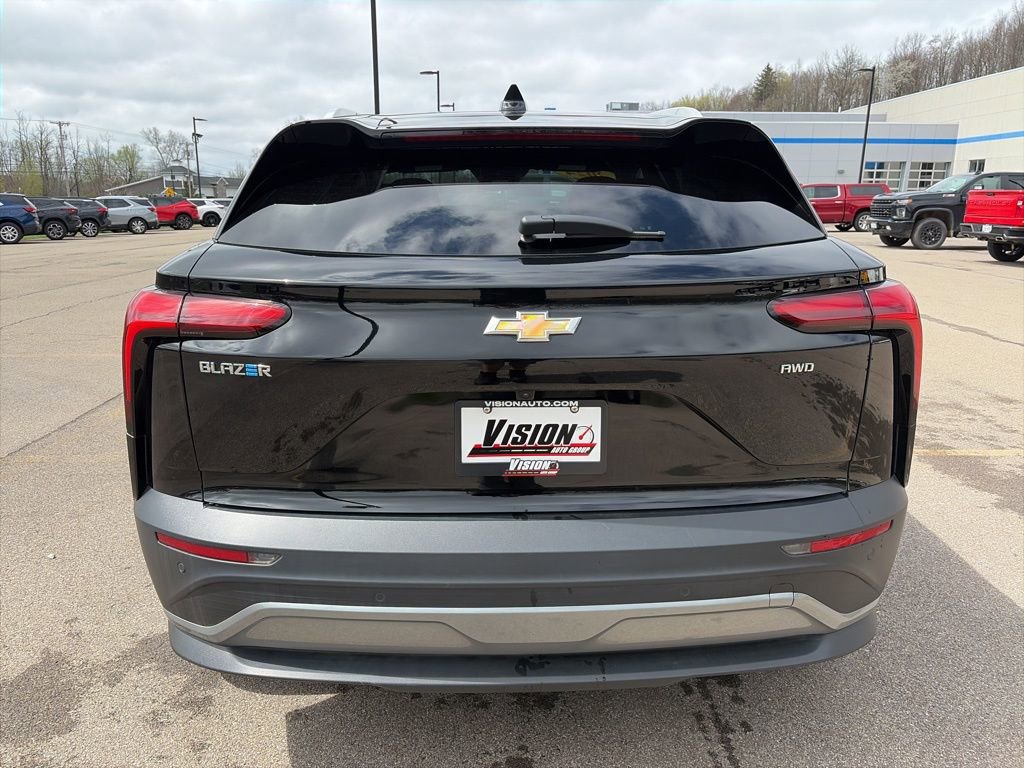 Used 2024 Chevrolet Blazer EV LT image 6