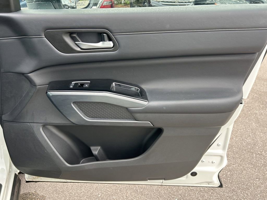 Certified 2023 Nissan Pathfinder SL w/ SL Premium Package image 44