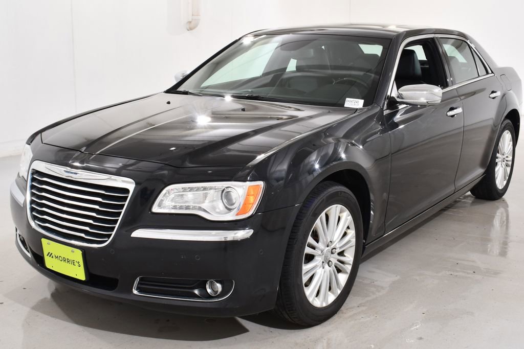 Used 2014 Chrysler 300 C w/ Harman/Kardon Audio Group AWD/4WD image 2
