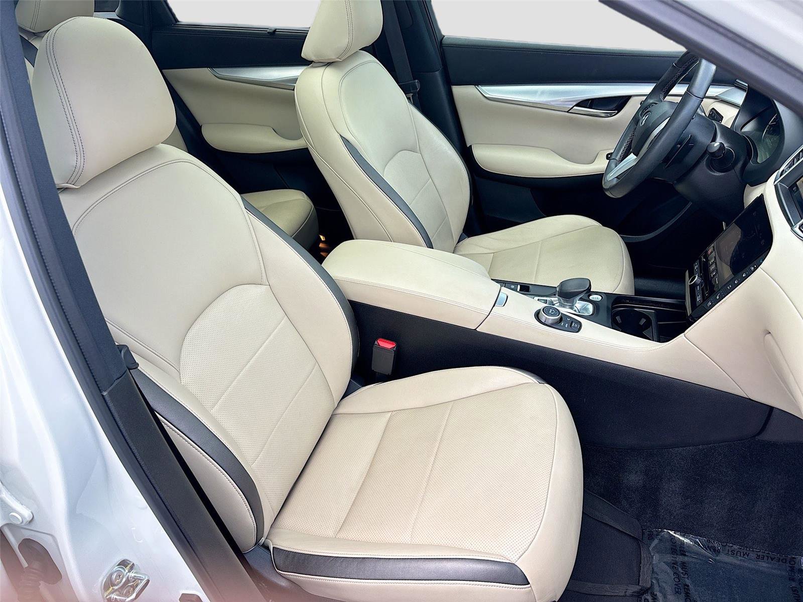 Used 2021 INFINITI QX50 Sensory image 30