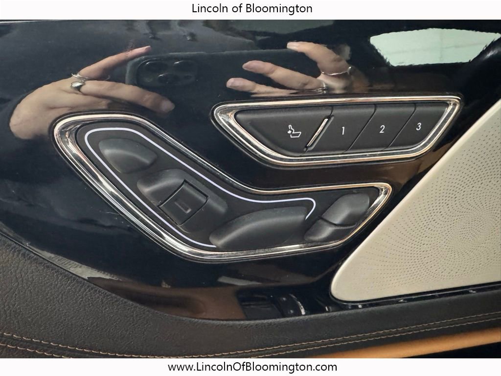 Certified 2023 Lincoln Aviator Black Label AWD/4WD image 40