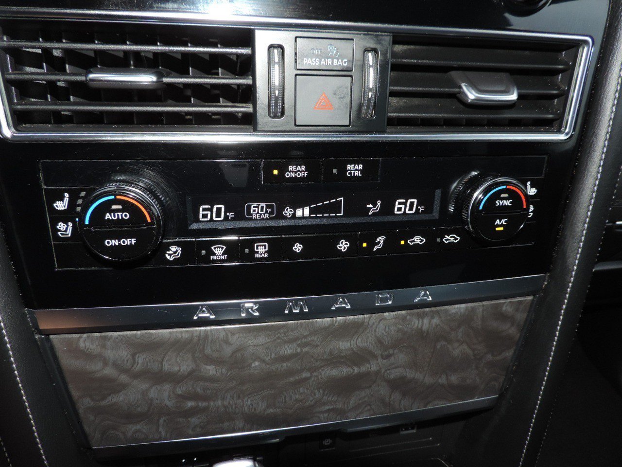 Used 2023 Nissan Armada Platinum w/ Captain's Chairs Package RWD image 28