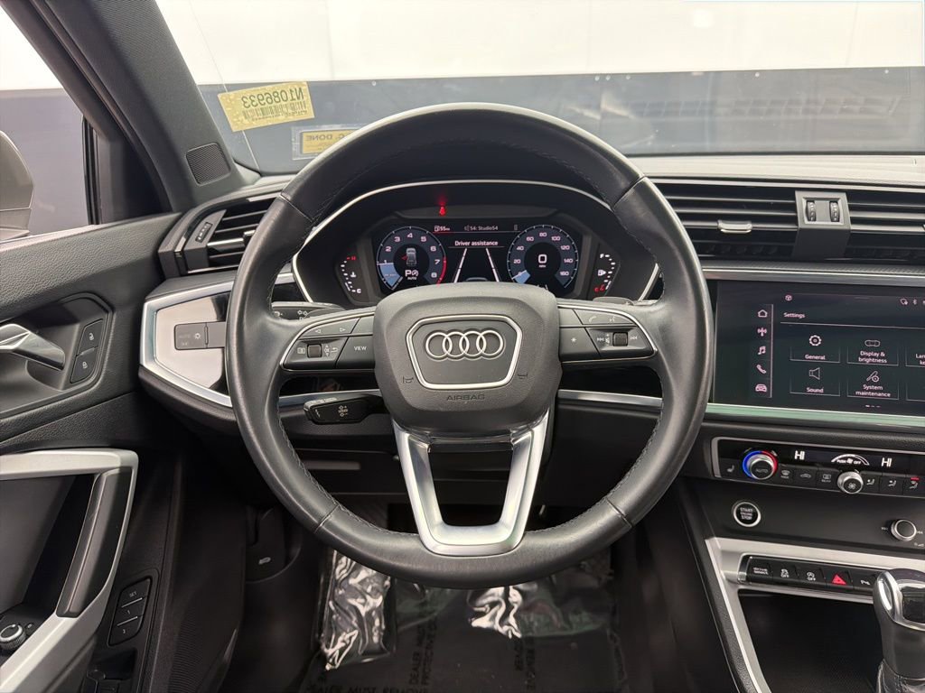 Used 2022 Audi Q3 2.0T Premium AWD/4WD image 8