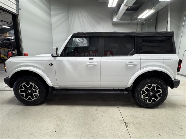Used 2021 Ford Bronco Outer Banks AWD/4WD image 5