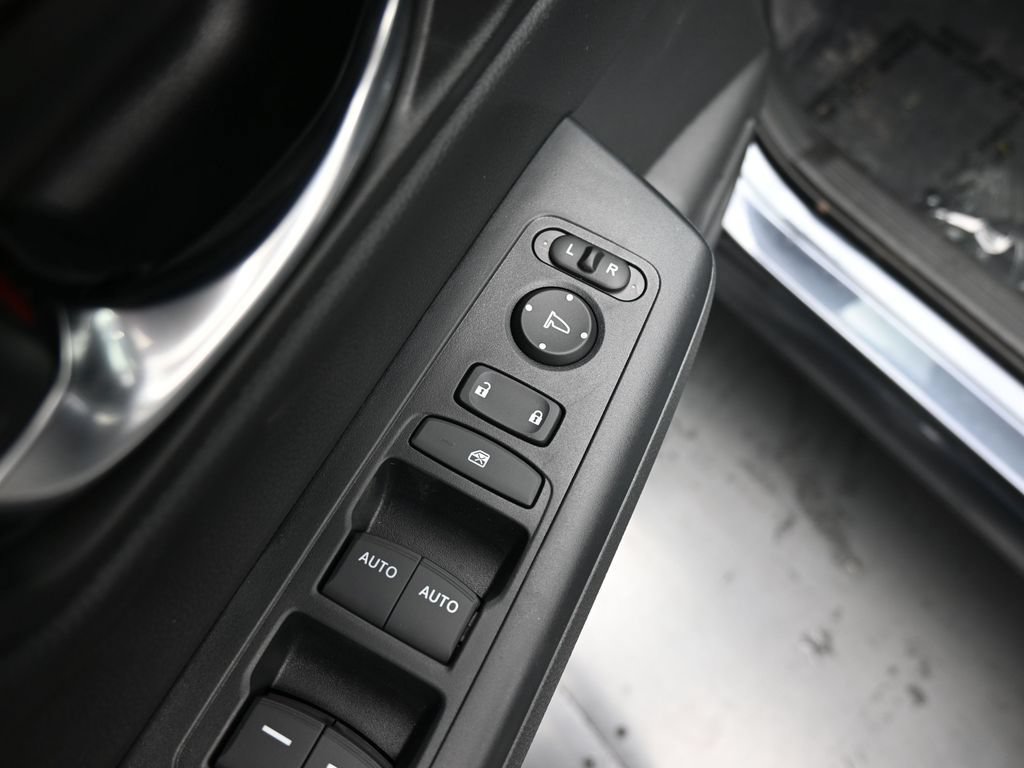Used 2026 Honda CR-V EX image 17