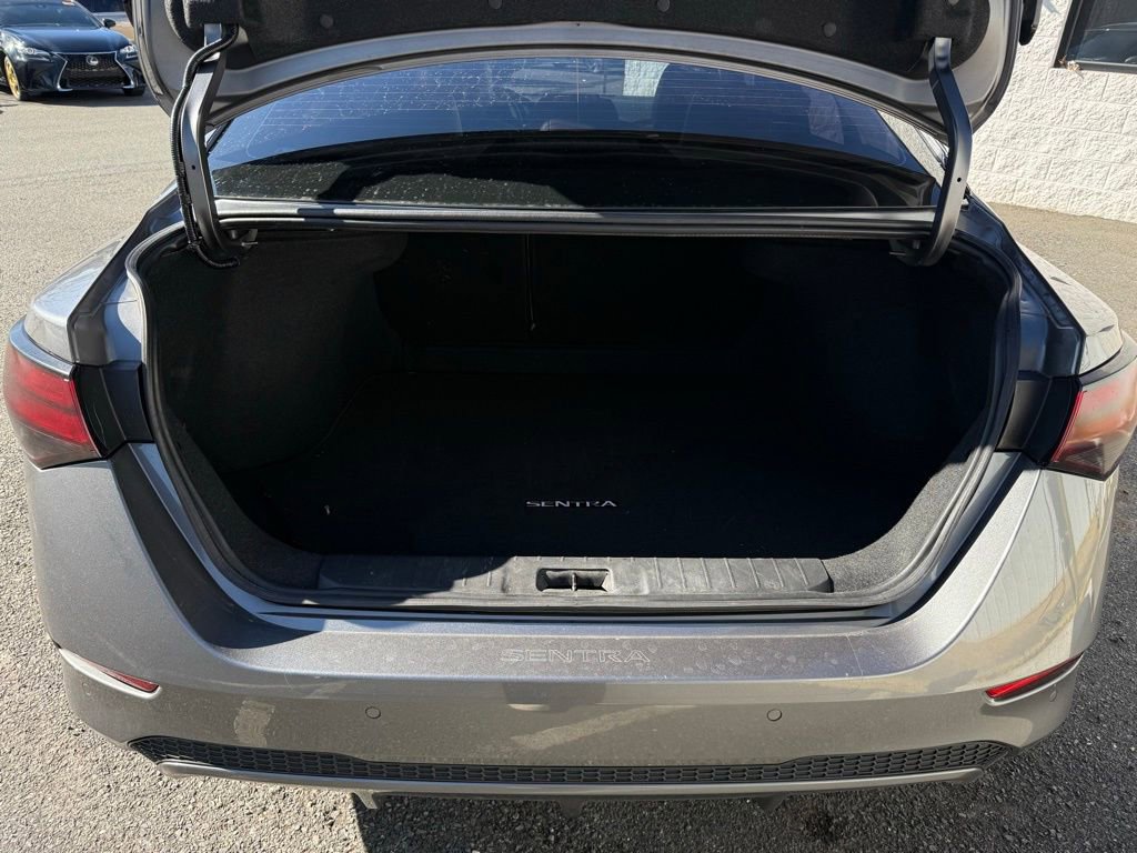 Used 2024 Nissan Sentra SV w/ SV Premium Package image 6