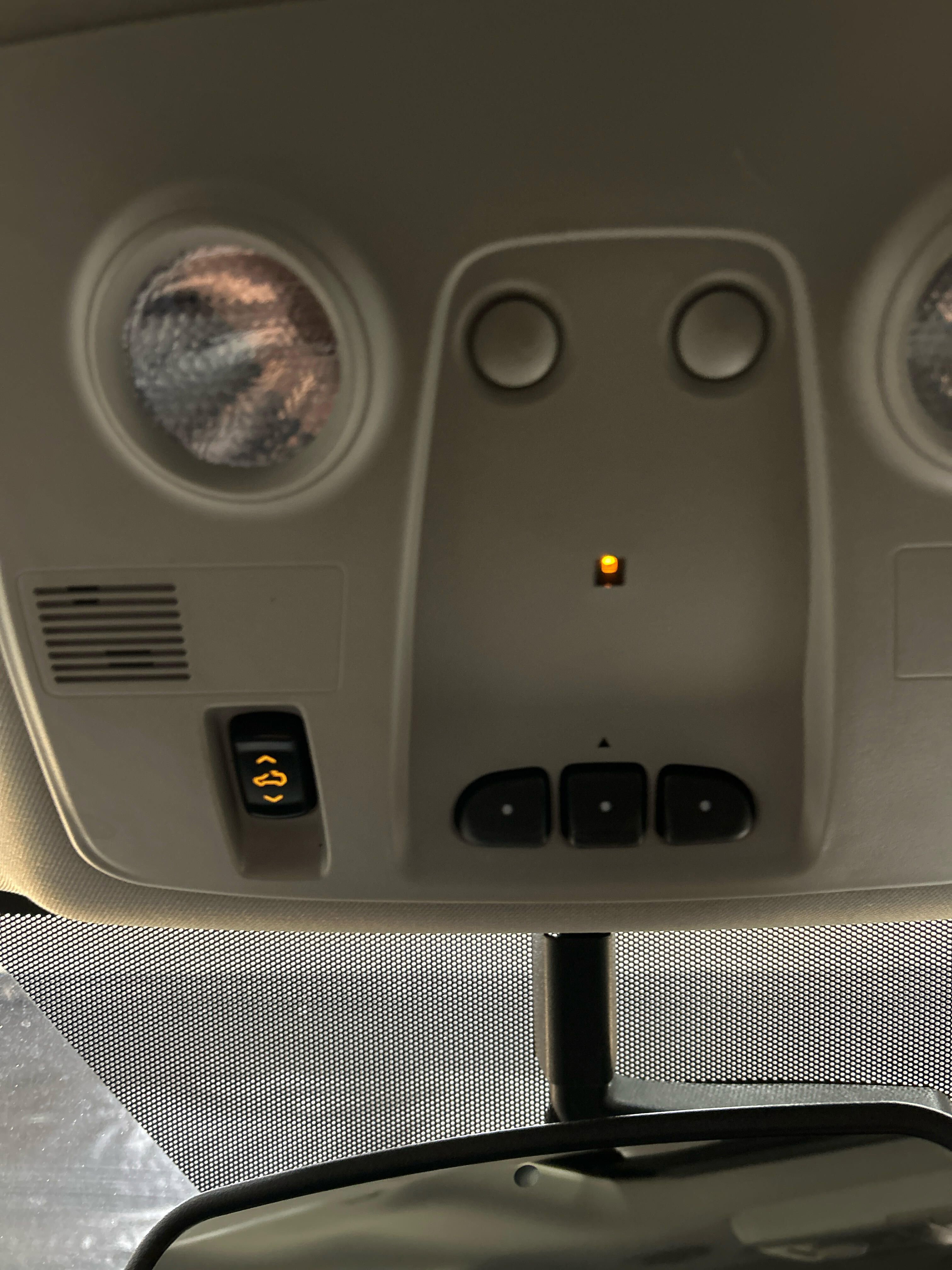 Used 2014 Chevrolet Traverse LTZ AWD/4WD image 17