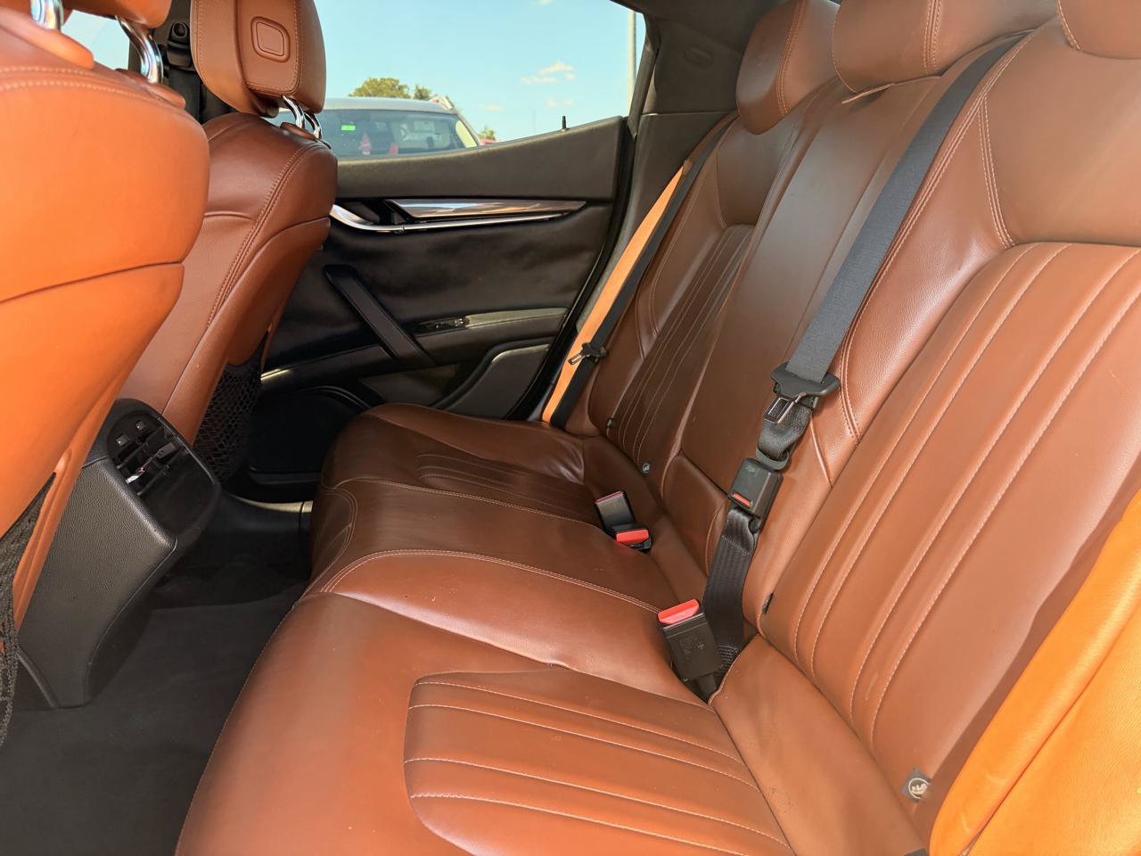 Used 2016 Maserati Ghibli RWD image 9