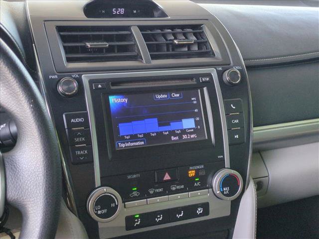 Used 2014 Toyota Camry LE FWD image 13
